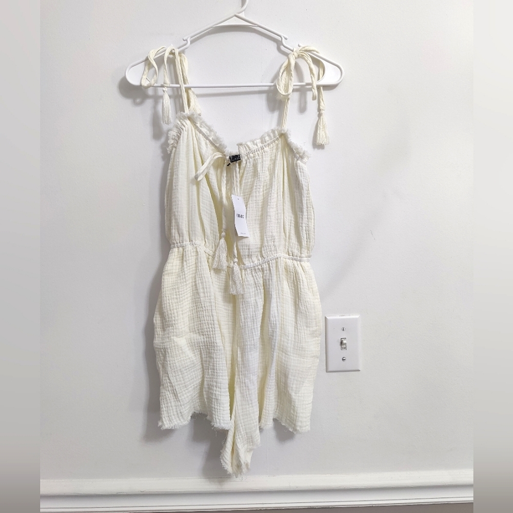 NWT Cream Tie Shoulder Romper